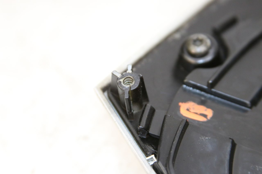 photo de FACCIATA ANTERIORE SUPERIORE PEUGEOT VIVACITY 125 (2010 - 2017)