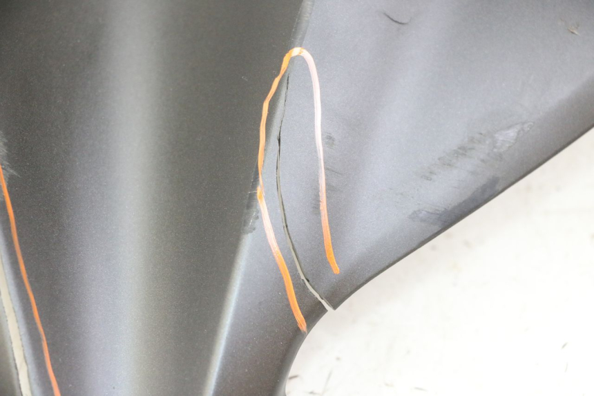 photo de CARENA ANTERIORE SUPERIORE YAMAHA XMAX X-MAX 125 (2021 - 2025)