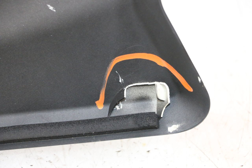 photo de FACCIATA ANTERIORE SUPERIORE YAMAHA X-MAX XMAX 125 (2010 - 2013) - Altra angolazione