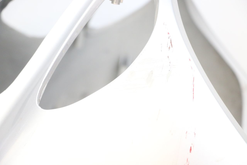 photo de FACCIATA ANTERIORE YAMAHA YP MAJESTY 125 (2002 - 2006) - Caratteristiche distintive