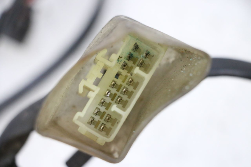 photo de IMPIANTO ELETTRICO SUZUKI GSXR GSX-R 1000 (2003 - 2004) - Stato della superficie e materiale