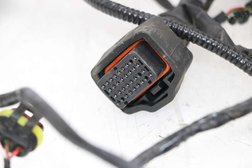 photo de IMPIANTO ELETTRICO PIAGGIO MP3 HPE 300 (2019 - 2026) - Angolazione alternativa