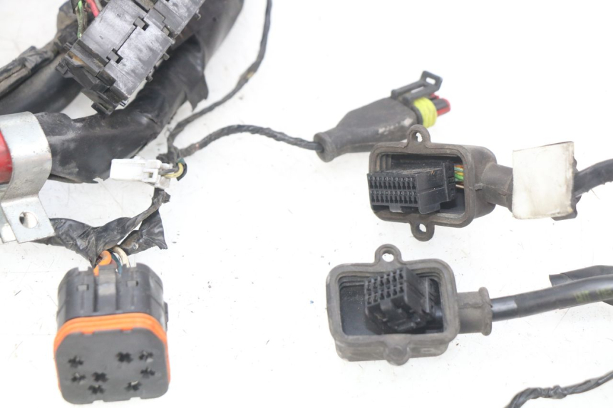 photo de FAISCEAU PIAGGIO MP3 LT 300 (2010 - 2016)