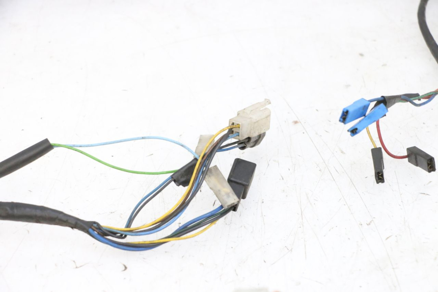 photo de FAISCEAU YAMAHA YP MAJESTY 125 (2002 - 2006) - Zoom sui componenti