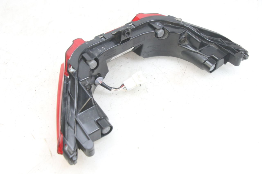 photo de FANALE POSTERIORE APRILIA SXR 50 (2021 - 2023)