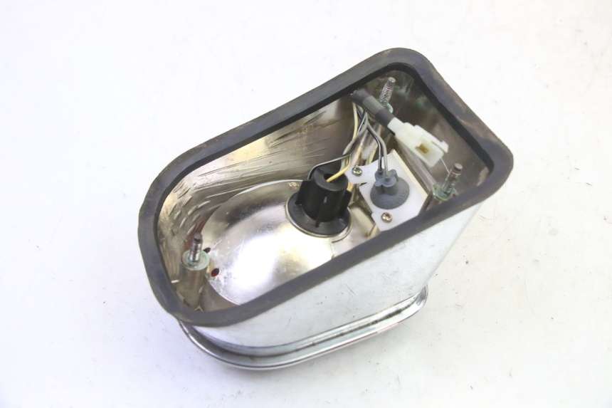 photo de FANALE POSTERIORE HYOSUNG GV AQUILA 125 (2000 - 2004)