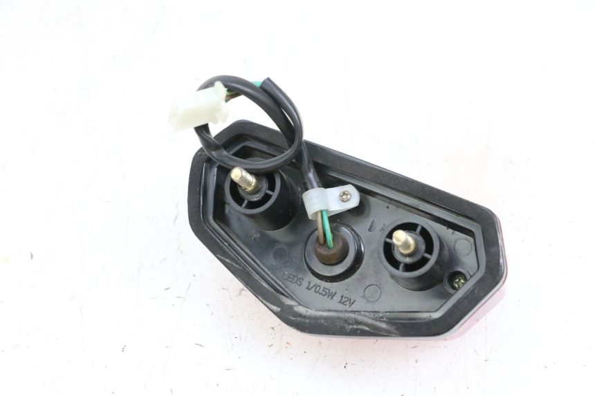 photo de FANALE STOP POSTERIORE  MAG POWER BOMBERS 4T 50 (2016 - 2026) - Zoom sullo stato d'uso