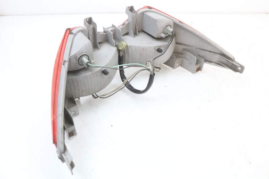 photo de FANALE POSTERIORE SUZUKI BURGMAN 125 (2007 - 2014)