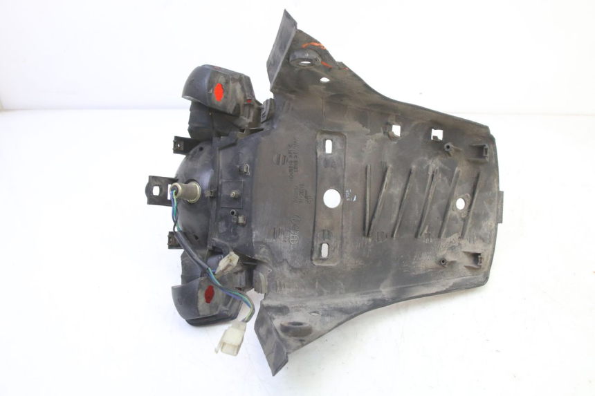 photo de FANALE STOP POSTERIORE  YAMAHA BW'S 100 (1999 - 2002)