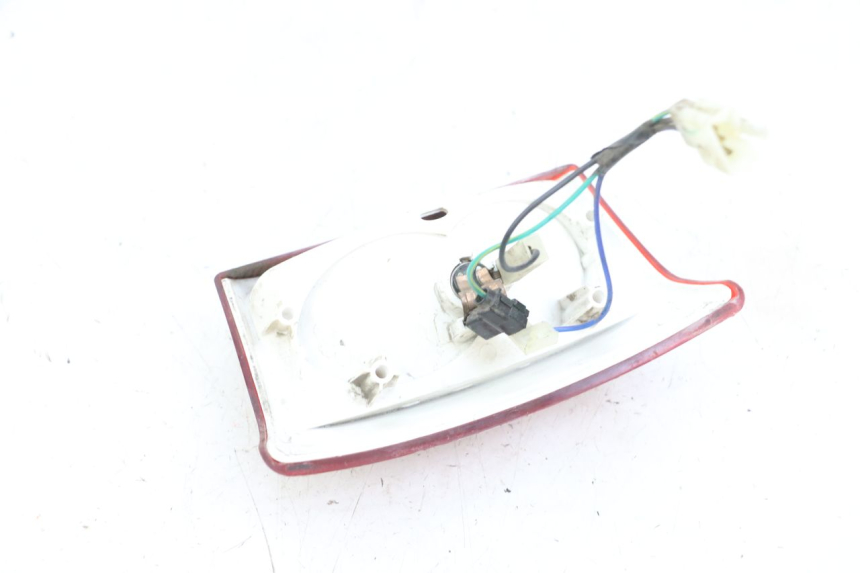 photo de FANALE POSTERIORE YAMAHA BW'S EASY 50 (2013 - 2016) - Dettagli dei punti di fissaggio