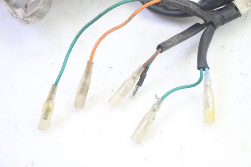 photo de FANALE POSTERIORE SYM CROX 4T 50 (2016 - 2023) - Altra vista dell'articolo