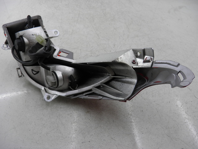 photo de Fanale posteriore destro HONDA FES S-WING SWING 125 (2007 - 2015)