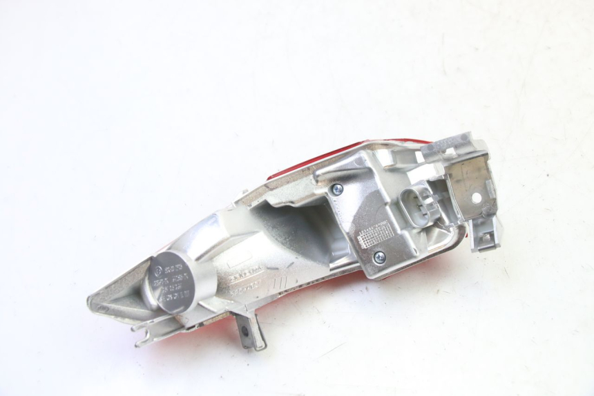 photo de FANALE STOP DESTRA PIAGGIO MP3 HPE 310 (2024 - 2025)