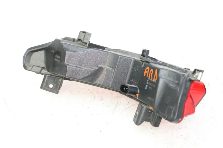 photo de FANALE POSTERIORE DESTRO PIAGGIO MP3 500 (2014 - 2016)