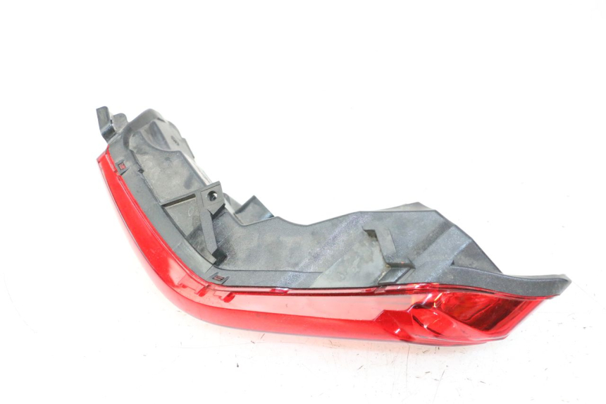 photo de FANALE POSTERIORE DESTRO PIAGGIO MP3 500 (2014 - 2016)