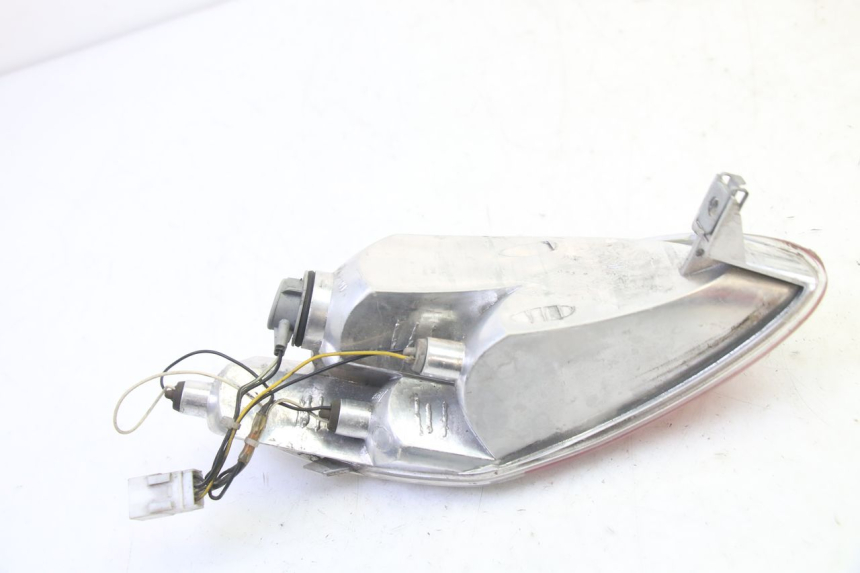 photo de FANALE STOP DESTRA PIAGGIO MP3 125 (2006 - 2014)