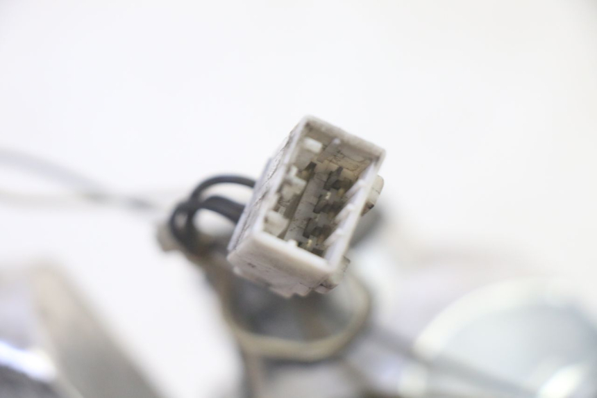 photo de FANALE STOP DESTRA PIAGGIO MP3 RL 250 (2007 - 2010)