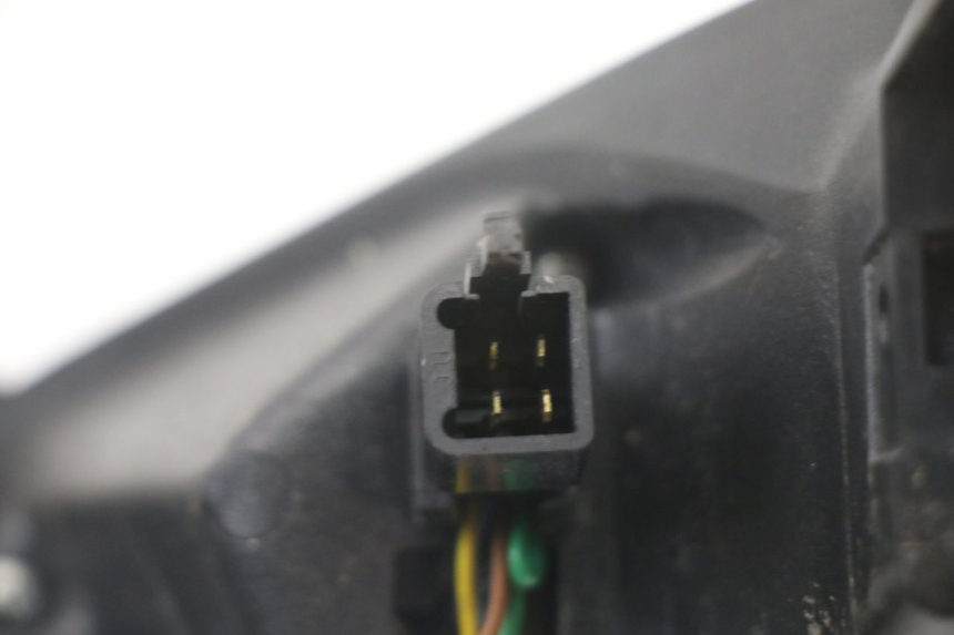 photo de FANALE STOP DESTRA PEUGEOT SATELIS COMPRESSOR K15 125 (2006 - 2009)
