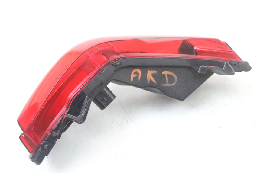 photo de FANALE POSTERIORE DESTRO PIAGGIO MP3 500 (2014 - 2016)