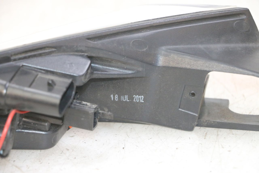 photo de FANALE STOP DESTRA PEUGEOT SATELIS 125 (2013 - 2018)