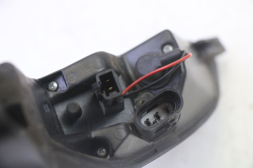 photo de FANALE POSTERIORE DESTRO PEUGEOT SATELIS 125 (2010 - 2012)