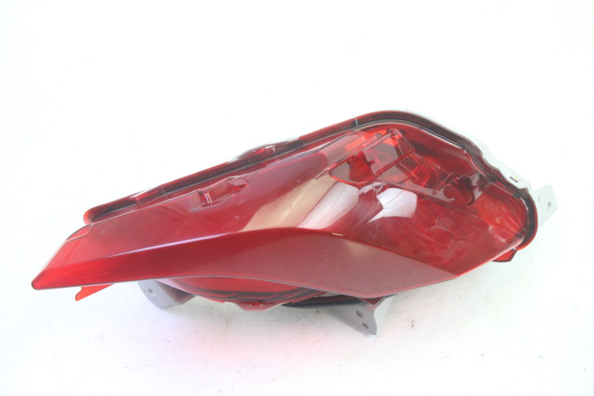 photo de FANALE STOP DESTRA YAMAHA TRICITY 300 (2020 - 2024) - Zoom sullo stato d'uso