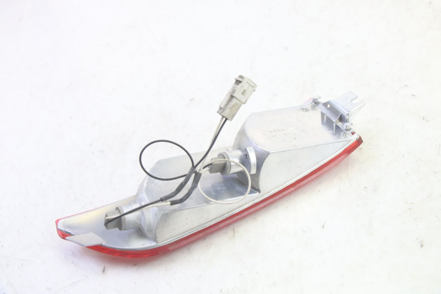 photo de FANALE STOP DESTRA PIAGGIO XEVO - X EVO 125 (2007 - 2016) - Altra angolazione