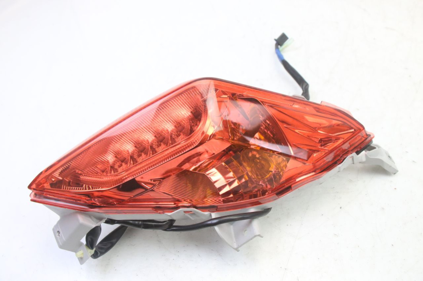 photo de FANALE STOP DESTRA YAMAHA XMAX X-MAX 125 (2021 - 2025)