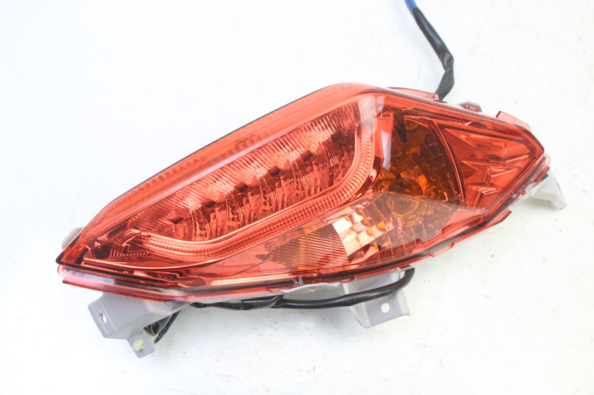 photo de FANALE STOP DESTRA YAMAHA XMAX X-MAX 125 (2021 - 2025)