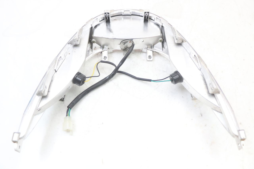 photo de FANALE STOP POSTERIORE  WAYSCRAL E-START 1 (2018 - 2022) - Stato della superficie e materiale