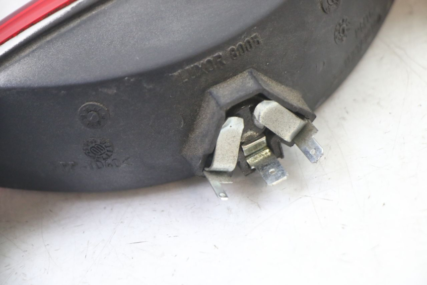 photo de FANALE POSTERIORE PEUGEOT ELYSEO 125 (1999 - 2004)