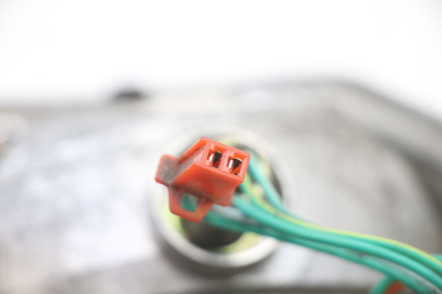 photo de FANALE POSTERIORE SYM FIDDLE 3 III 125 (2014 - 2020) - Dettagli dei punti di fissaggio