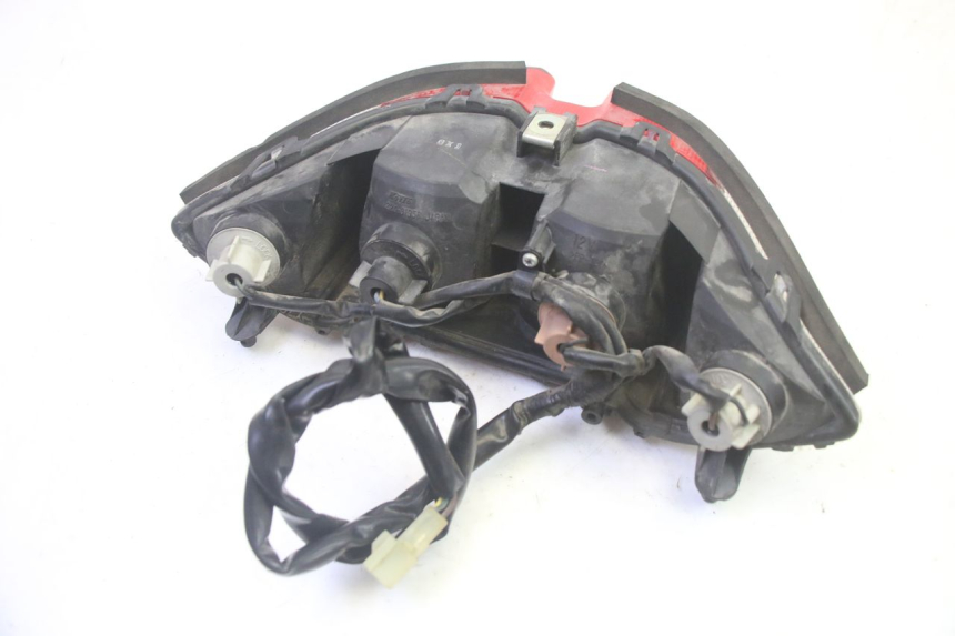 photo de FANALE POSTERIORE YAMAHA FJR ABS 1300 (2006 - 2012) - Stato della superficie e materiale