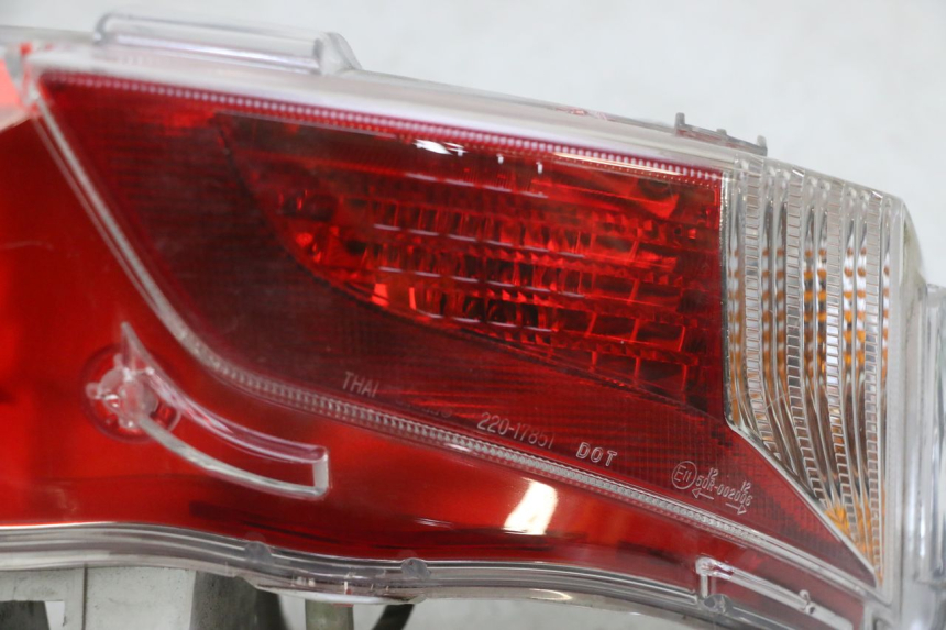 photo de FANALE STOP POSTERIORE  HONDA FORZA ABS 300 (2013 - 2019)