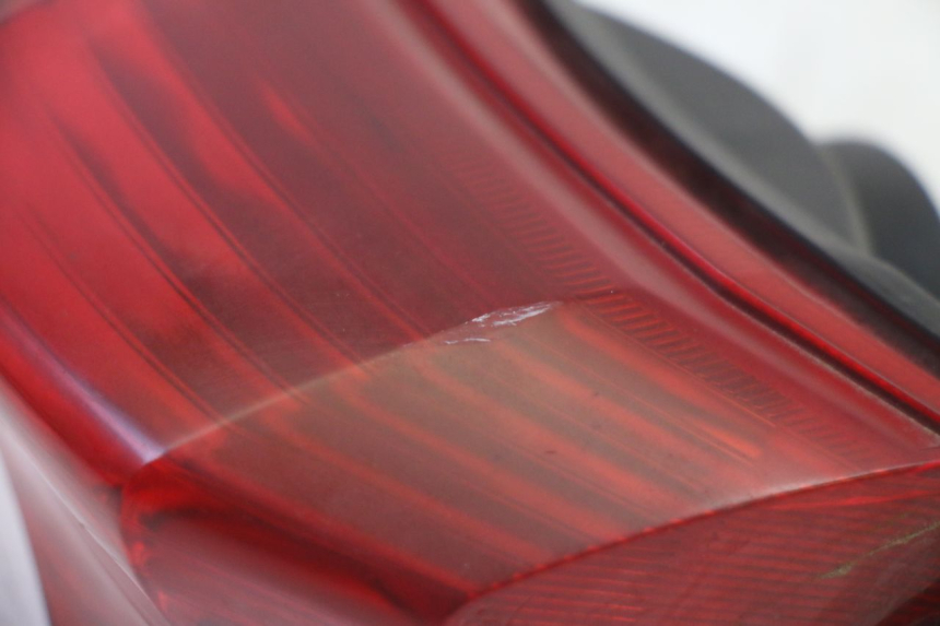 photo de FANALE STOP POSTERIORE  YAMAHA FZ6 N FAZER 600 (2004 - 2006)