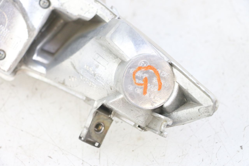 photo de FANALE STOP SINISTRA PIAGGIO IE MP3 YOURBAN 300 (2011 - 2016)