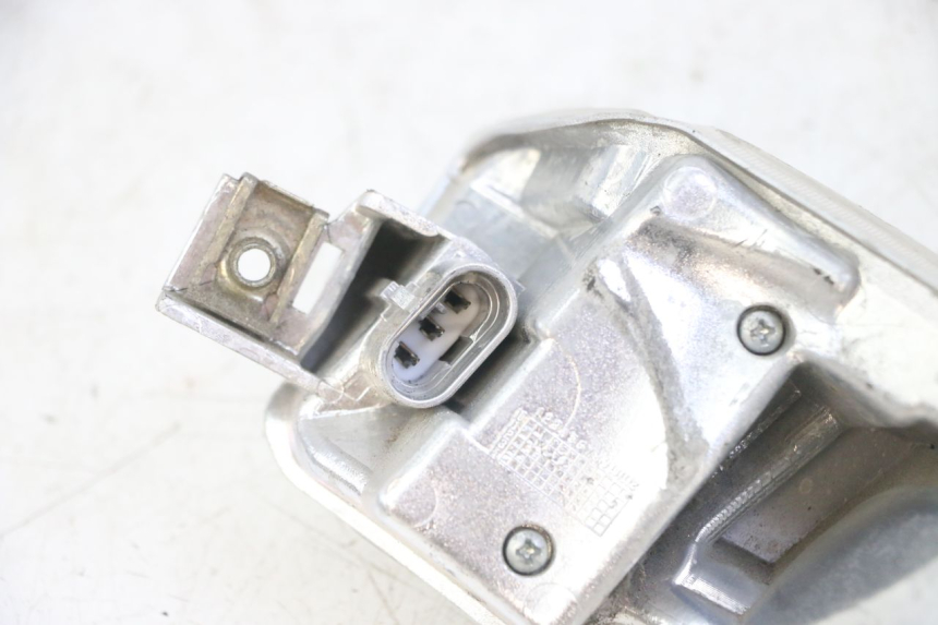 photo de FANALE STOP SINISTRA PIAGGIO IE MP3 YOURBAN 300 (2011 - 2016)
