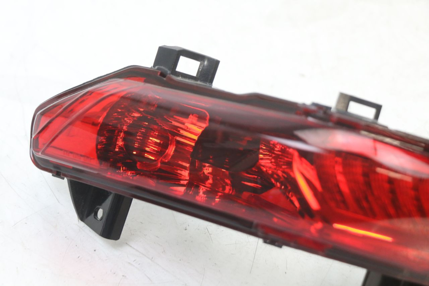 photo de FANALE STOP SINISTRA PIAGGIO MP3 HPE 350 (2018 - 2020)