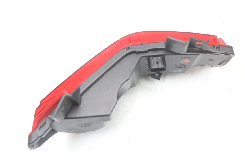 photo de FANALE STOP SINISTRA PIAGGIO MP3 HPE 350 (2018 - 2020)