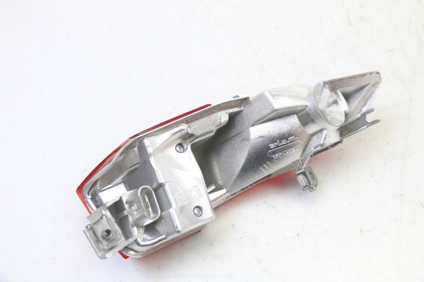 photo de FANALE STOP SINISTRA PIAGGIO MP3 HPE 310 (2024 - 2025)