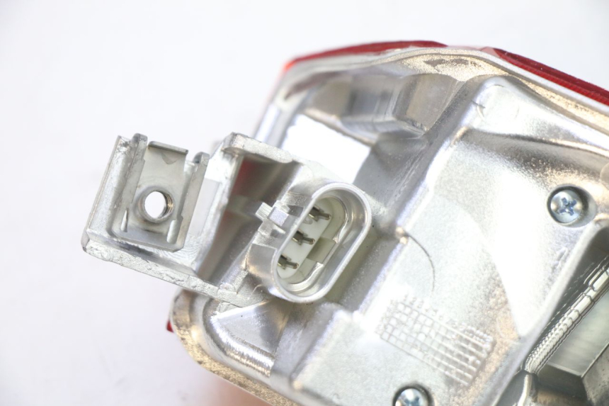 photo de FANALE STOP SINISTRA PIAGGIO MP3 HPE 310 (2024 - 2025)