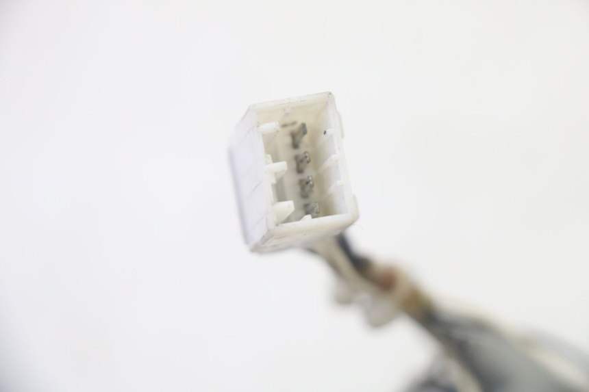 photo de FANALE POSTERIORE SINISTRO PIAGGIO MP3 LT 400 (2007 - 2012) - Stato della superficie e materiale