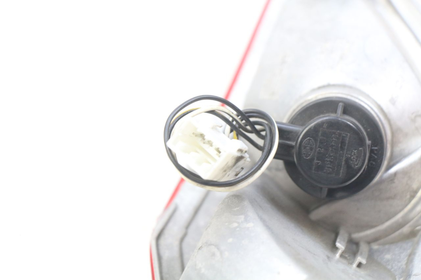 photo de FANALE POSTERIORE SINISTRO PIAGGIO MP3 500 (2011 - 2015)