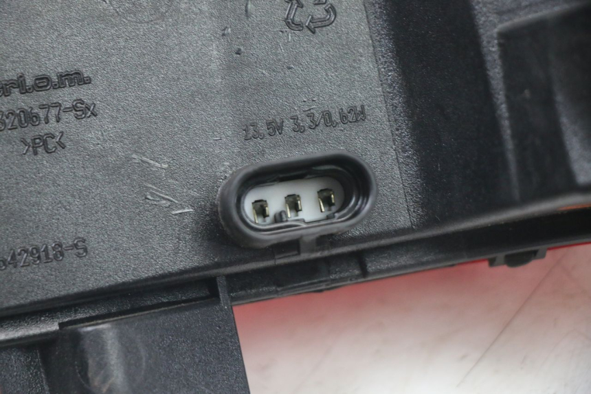 photo de FANALE STOP SINISTRA PIAGGIO MP3 500 (2014 - 2016)