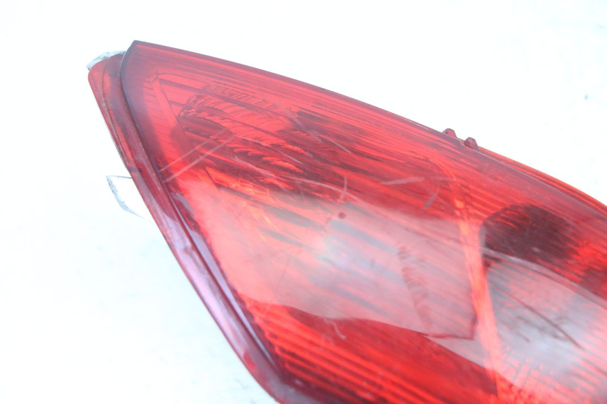 photo de FANALE POSTERIORE SINISTRO PIAGGIO MP3 500 (2011 - 2015)