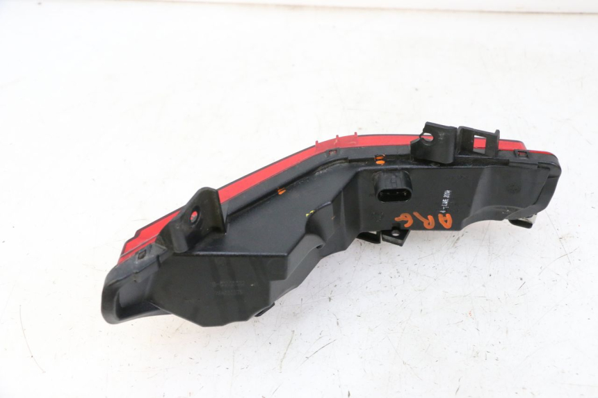 photo de FANALE STOP SINISTRA PIAGGIO MP3 500 (2014 - 2016)