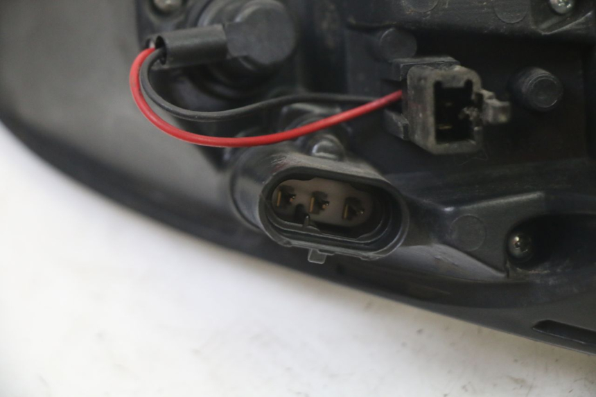photo de FANALE STOP SINISTRA PEUGEOT SATELIS 125 (2013 - 2018)