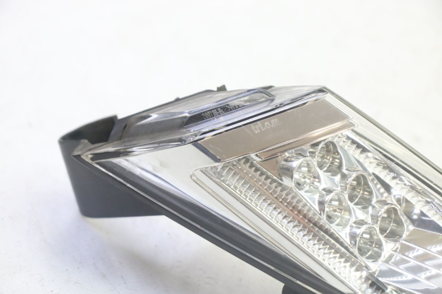 photo de FANALE POSTERIORE SINISTRO PEUGEOT SATELIS 125 (2010 - 2012)