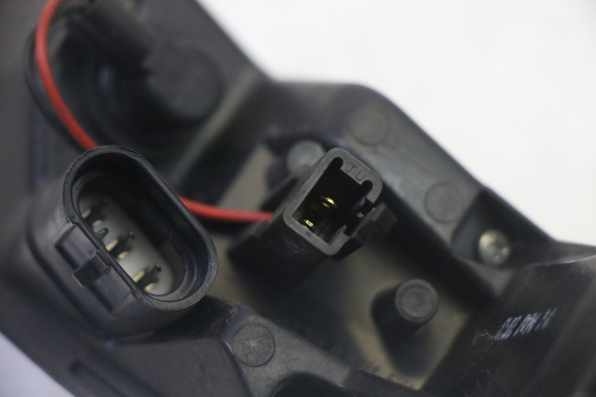 photo de FANALE STOP SINISTRA PEUGEOT SATELIS 125 (2013 - 2018)