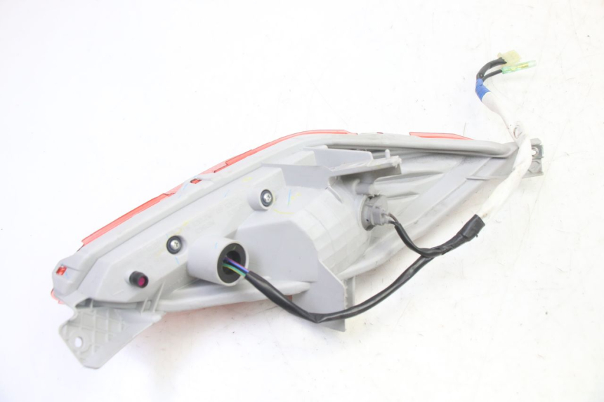photo de FANALE STOP SINISTRA YAMAHA XMAX X-MAX 125 (2021 - 2025)
